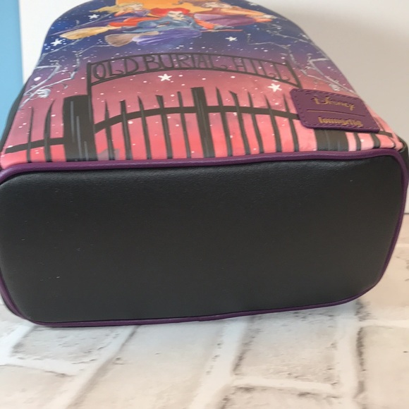 Hocus Pocus Disney Loungefly backpack NEW - Picture 7 of 7